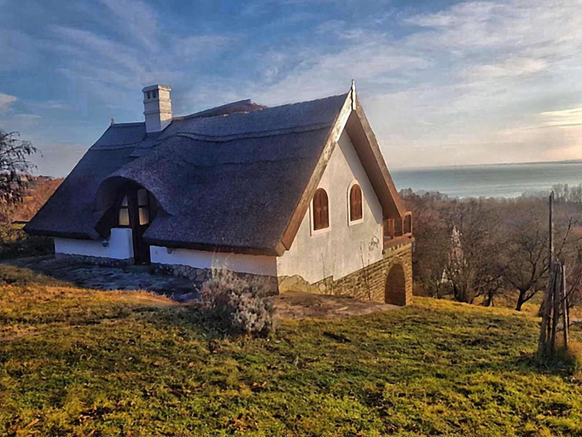 Villa Korozsa Vendeghaz Tihany Eksteriør bilde