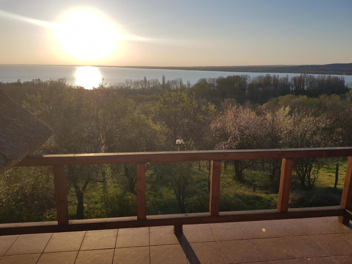 Villa Korozsa Vendeghaz Tihany Eksteriør bilde